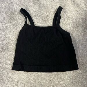 Black crop tank